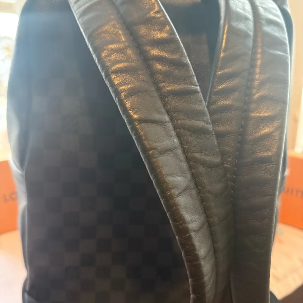 Louis Vuitton Damien Cobalt Blue (Jungle) District 
Backpack - Picture 6 of 6